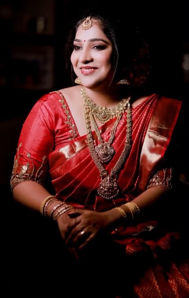 Classic Crimson Makeover on the Varnam Instagram feed
